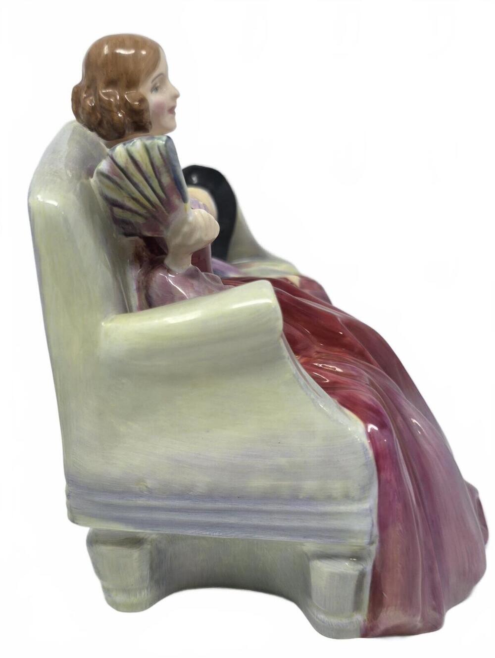 Antique 1938 Royal Doulton Sweet & Twenty HN1298 Lady Figurine Sofa - Picture 2 of 8
